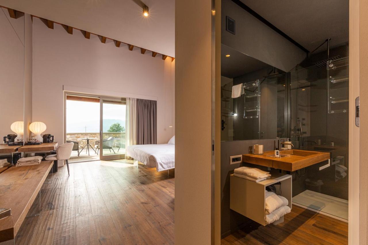 Borgo Corsignano Guest House Poppi Bagian luar foto
