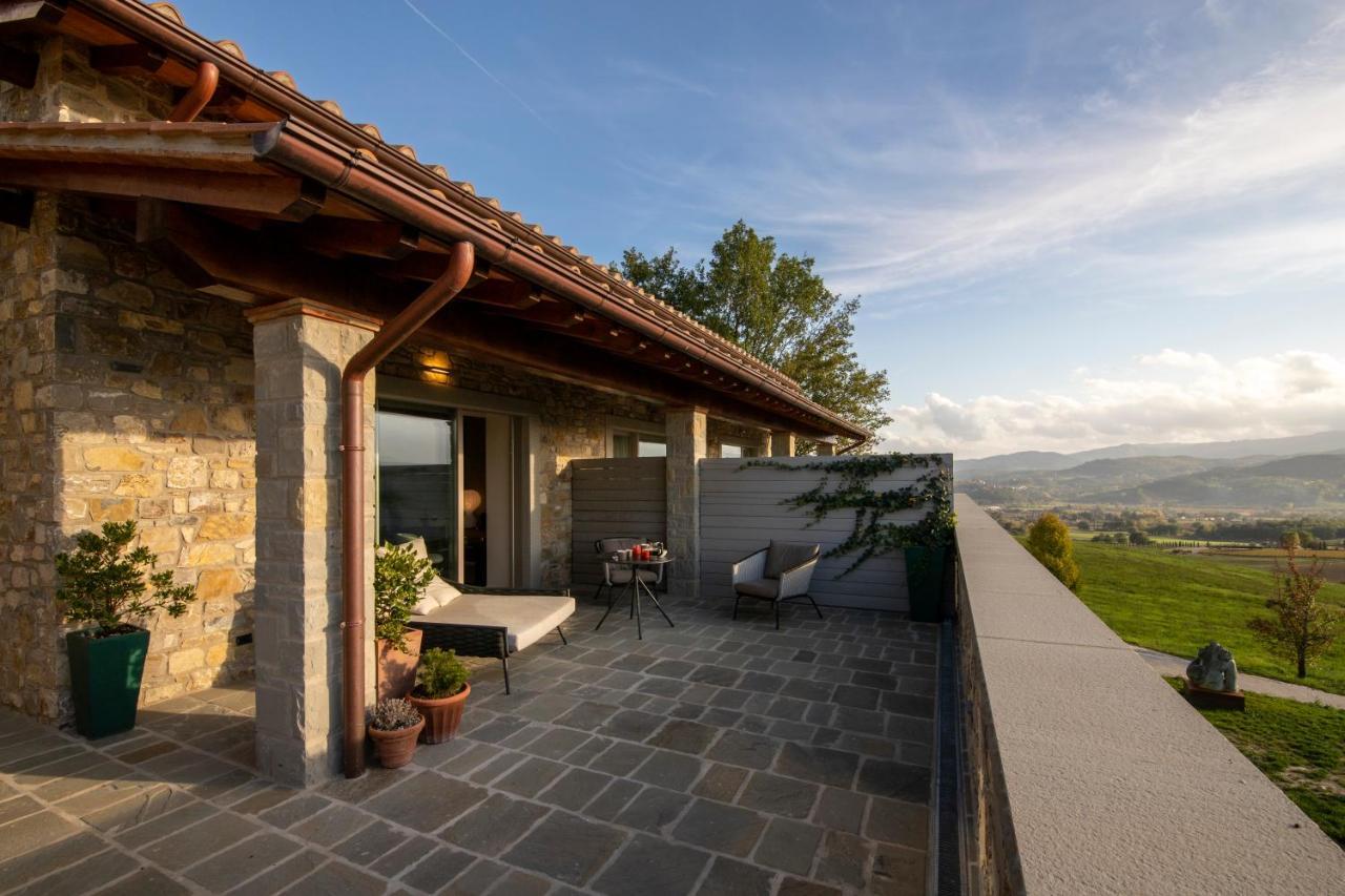 Borgo Corsignano Guest House Poppi Bagian luar foto
