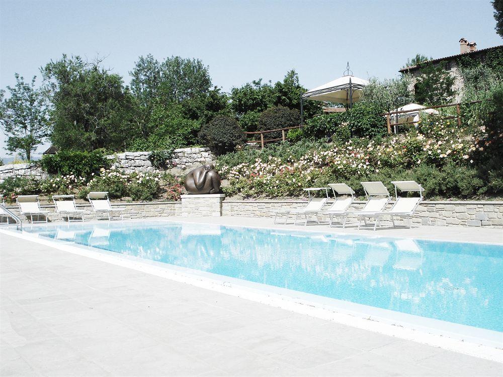 Borgo Corsignano Guest House Poppi Bagian luar foto