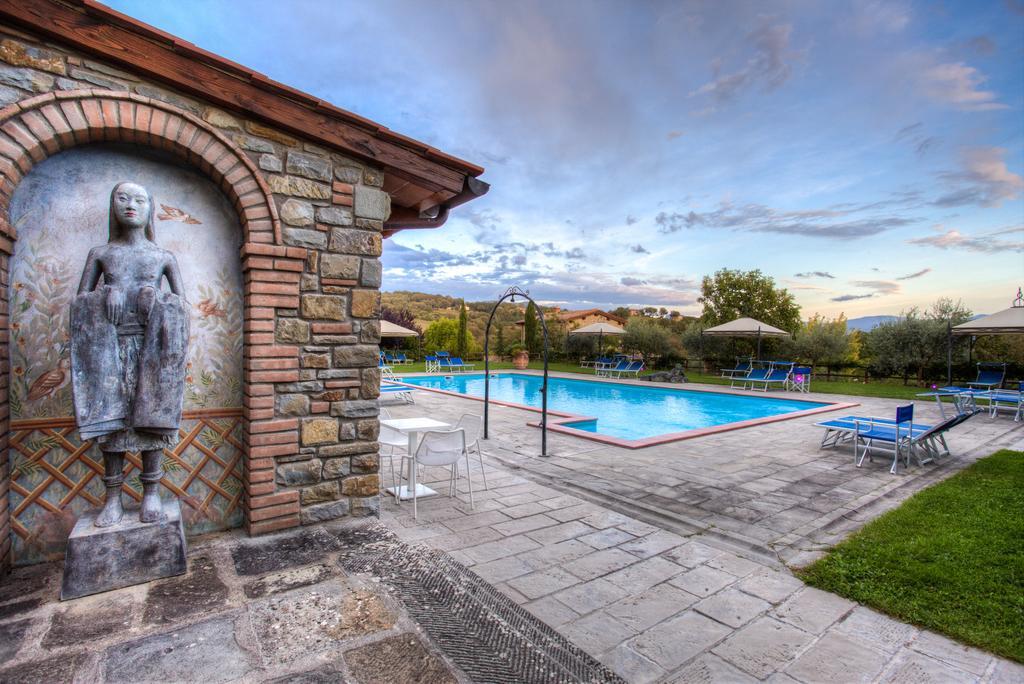 Borgo Corsignano Guest House Poppi Bagian luar foto