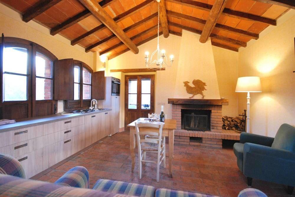 Borgo Corsignano Guest House Poppi Bagian luar foto