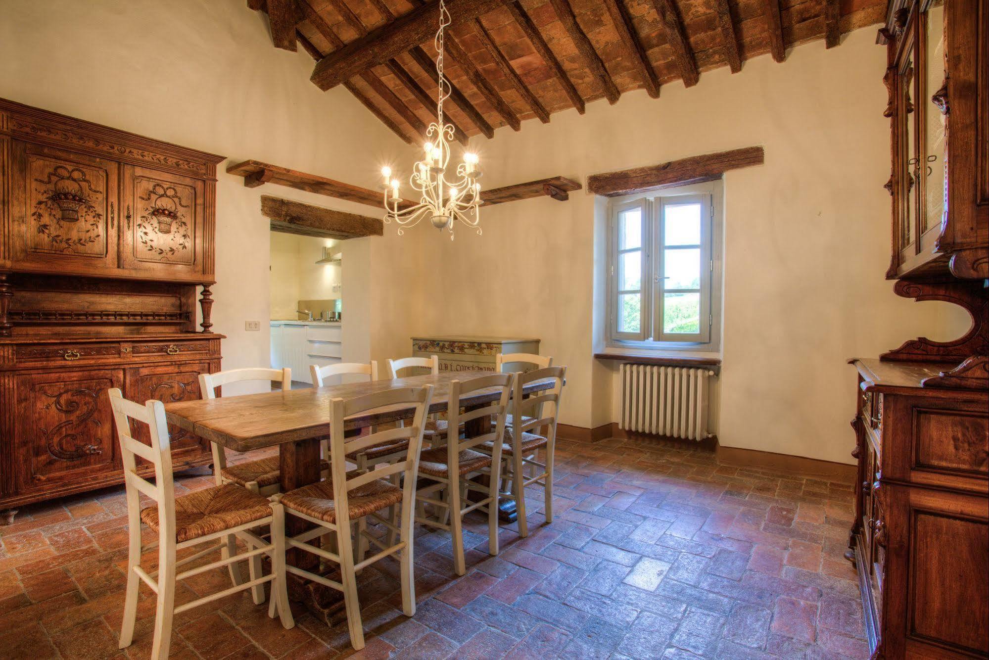 Borgo Corsignano Guest House Poppi Bagian luar foto