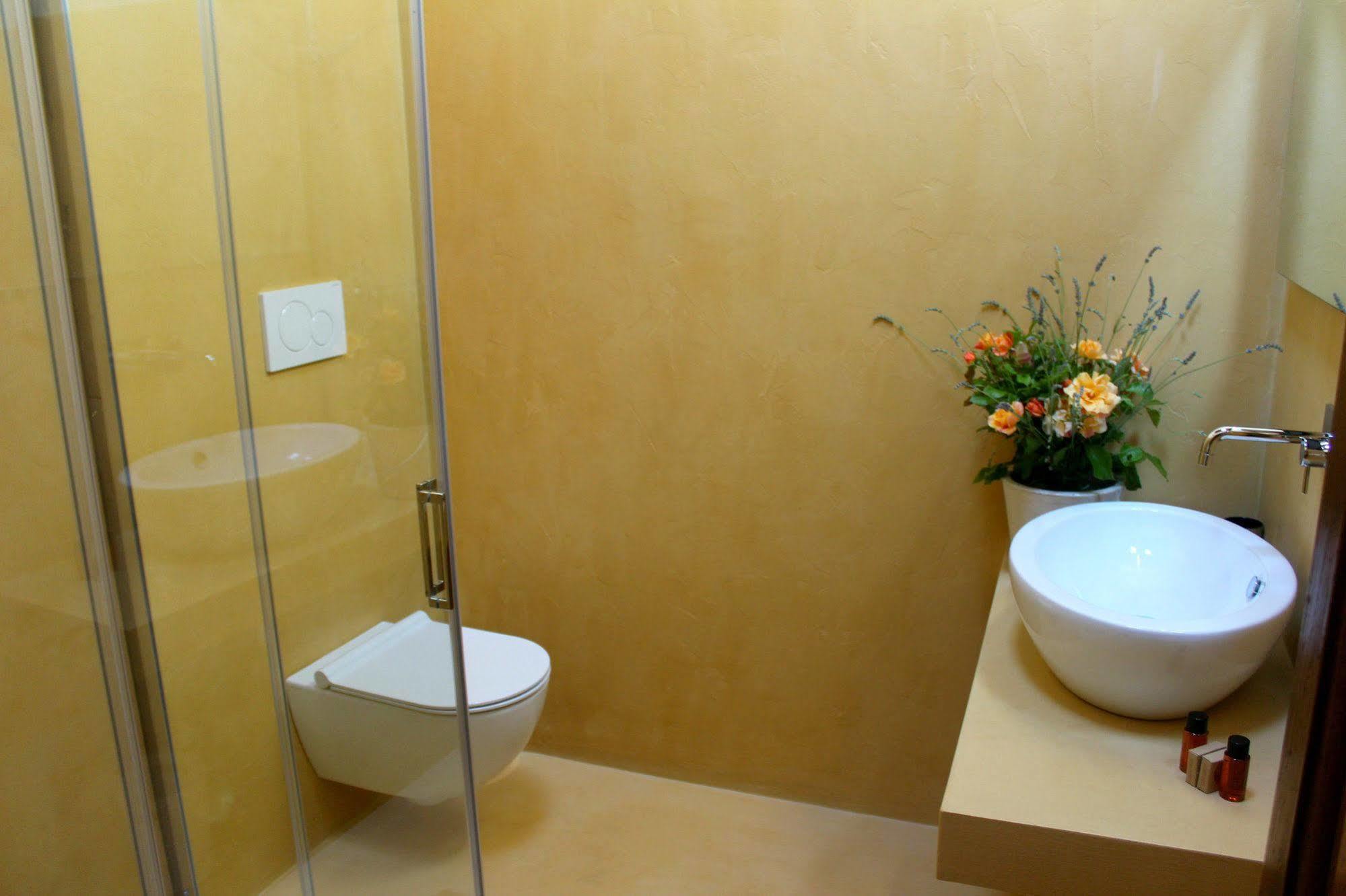 Borgo Corsignano Guest House Poppi Bagian luar foto