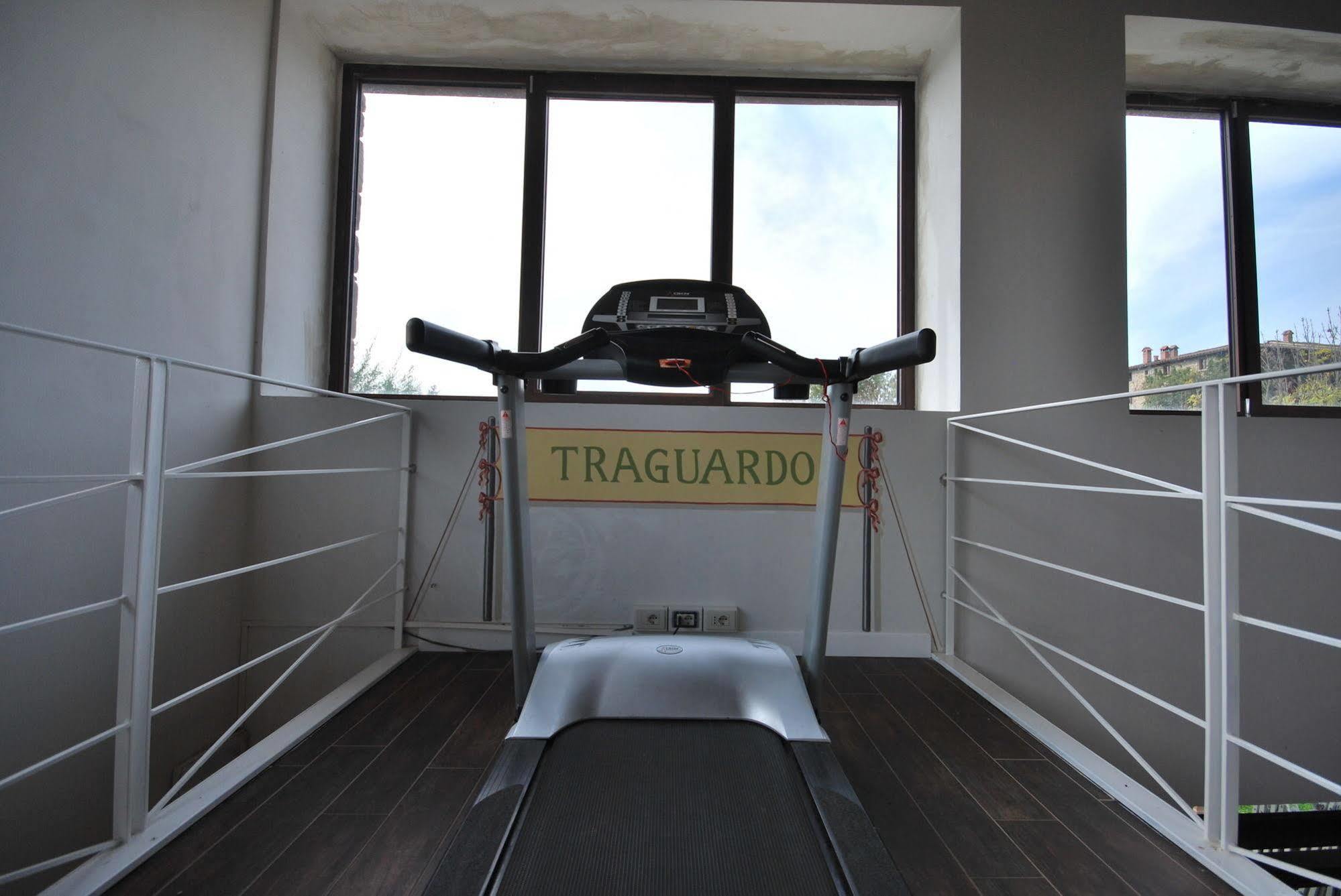 Borgo Corsignano Guest House Poppi Bagian luar foto