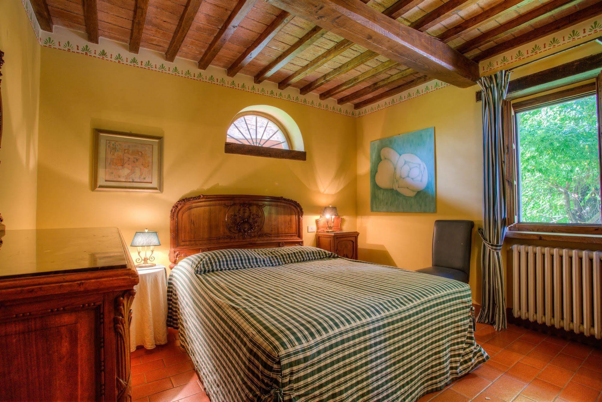 Borgo Corsignano Guest House Poppi Bagian luar foto