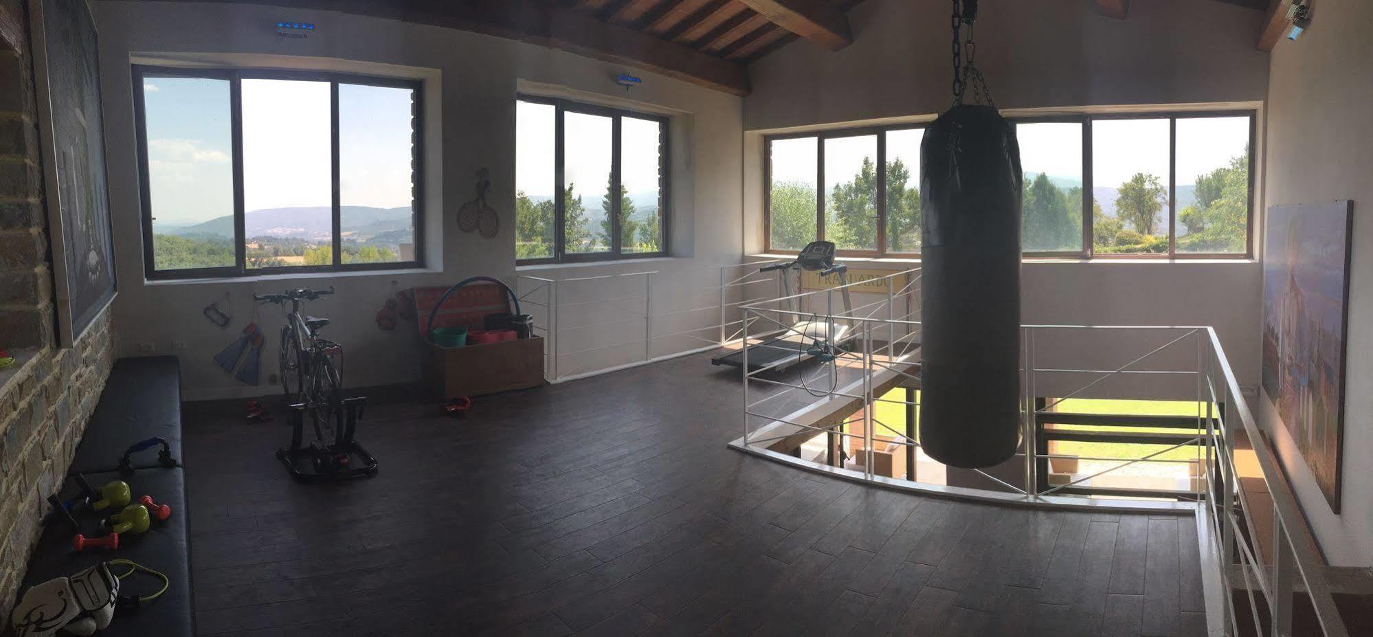 Borgo Corsignano Guest House Poppi Bagian luar foto