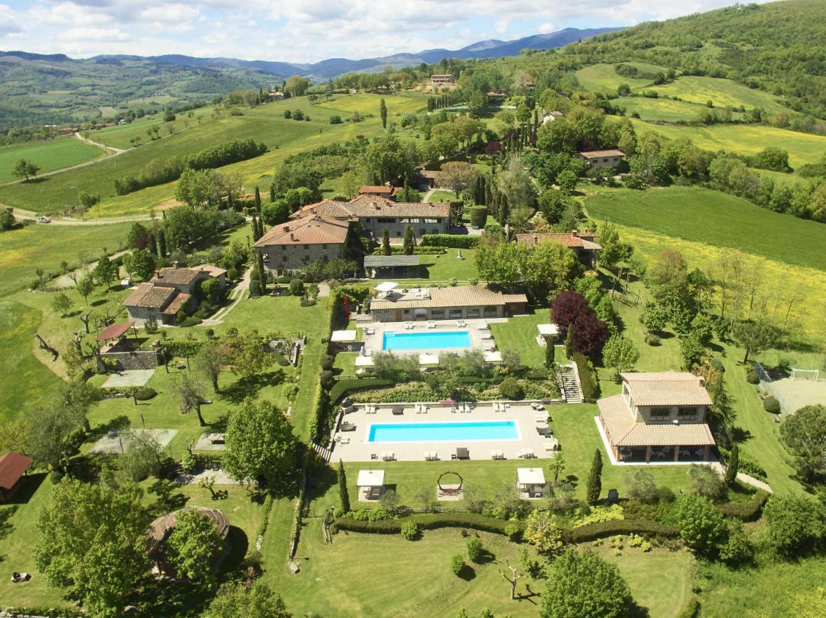 Borgo Corsignano Guest House Poppi Bagian luar foto
